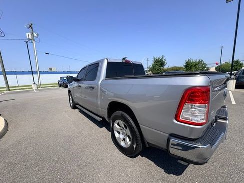 Used 2023 RAM 1500 Big Horn AWD/4WD image 3