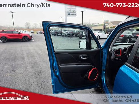 Used 2021 Jeep Renegade Trailhawk w/ Sun & Sound Group image 14