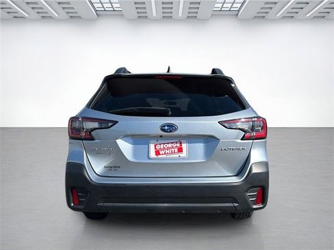 Used 2021 Subaru Outback Premium image 3
