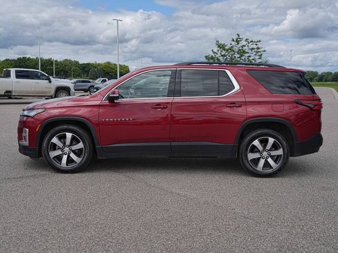 Used 2022 Chevrolet Traverse LT w/ LT Premium Package AWD/4WD image 10