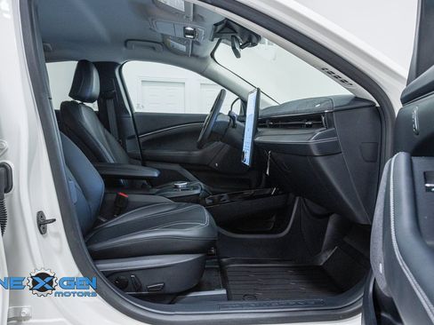 Used 2024 Ford Mustang Mach-E Premium image 39