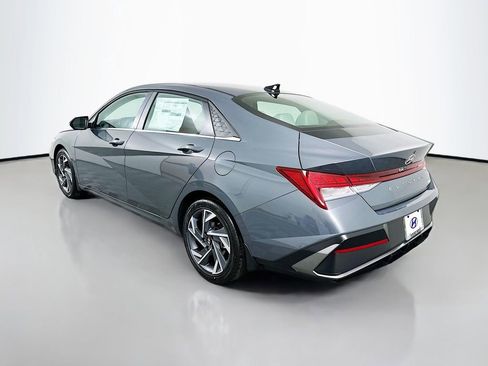 New 2026 Hyundai Elantra Limited image 7