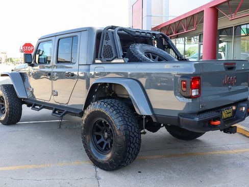 Used 2020 Jeep Gladiator Mojave w/ Trailer Tow Package AWD/4WD image 6