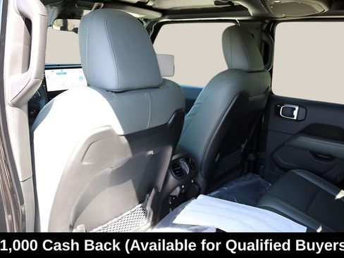 New 2026 Jeep Gladiator Mojave image 16