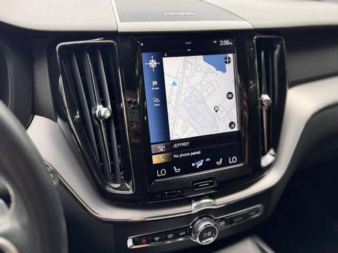 Used 2019 Volvo XC60 T6 R-Design w/ Protection Package AWD/4WD image 14