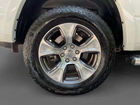 Used 2021 RAM 1500 Laramie AWD/4WD image 10