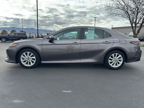 Used 2024 Toyota Camry LE image 4