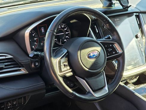 Used 2022 Subaru Outback Limited image 22