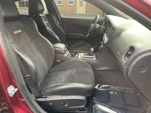 Used 2018 Dodge Charger R/T RWD image 9