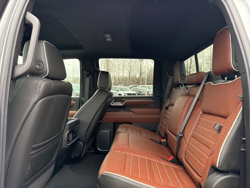 New 2026 GMC Sierra 2500 Denali Ultimate image 13