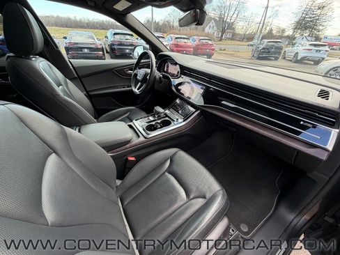 Used 2019 Audi Q8 Premium Plus w/ Premium Plus AWD/4WD image 34