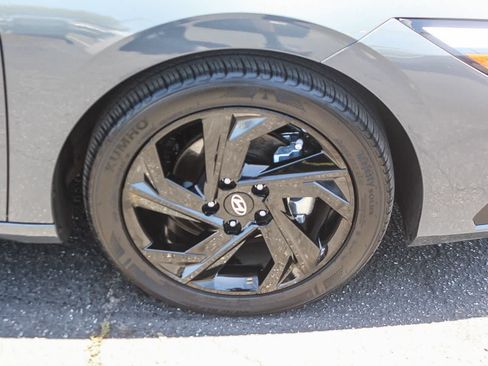 Certified 2026 Hyundai Elantra Sport FWD image 12