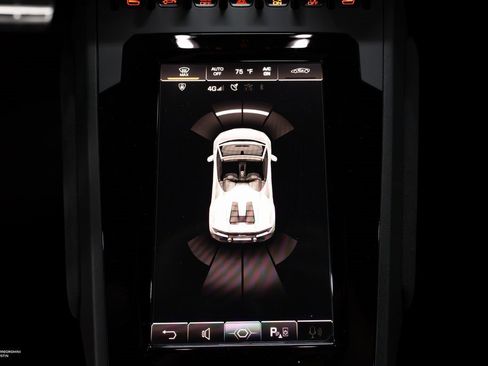 Used 2023 Lamborghini Huracan EVO image 35