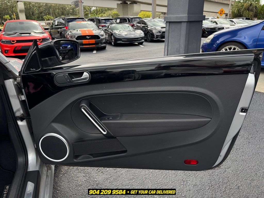 Used 2013 Volkswagen Beetle 2.0T FWD image 20