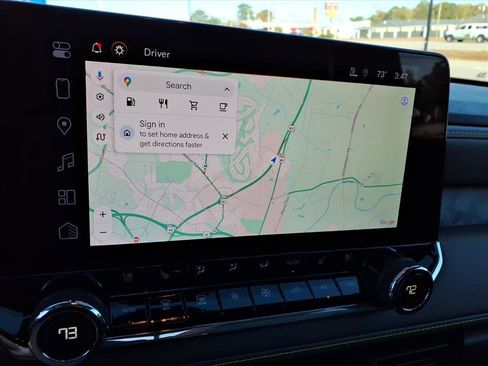 Used 2025 Chevrolet Colorado ZR2 w/ Technology Package image 17