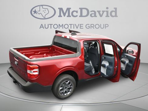Used 2025 Ford Maverick XLT w/ Equipment Group 302A AWD/4WD image 31