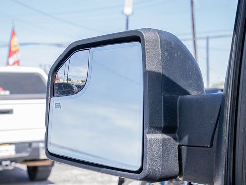 Used 2015 Ford F150 XLT w/ Equipment Group 302A Luxury image 32