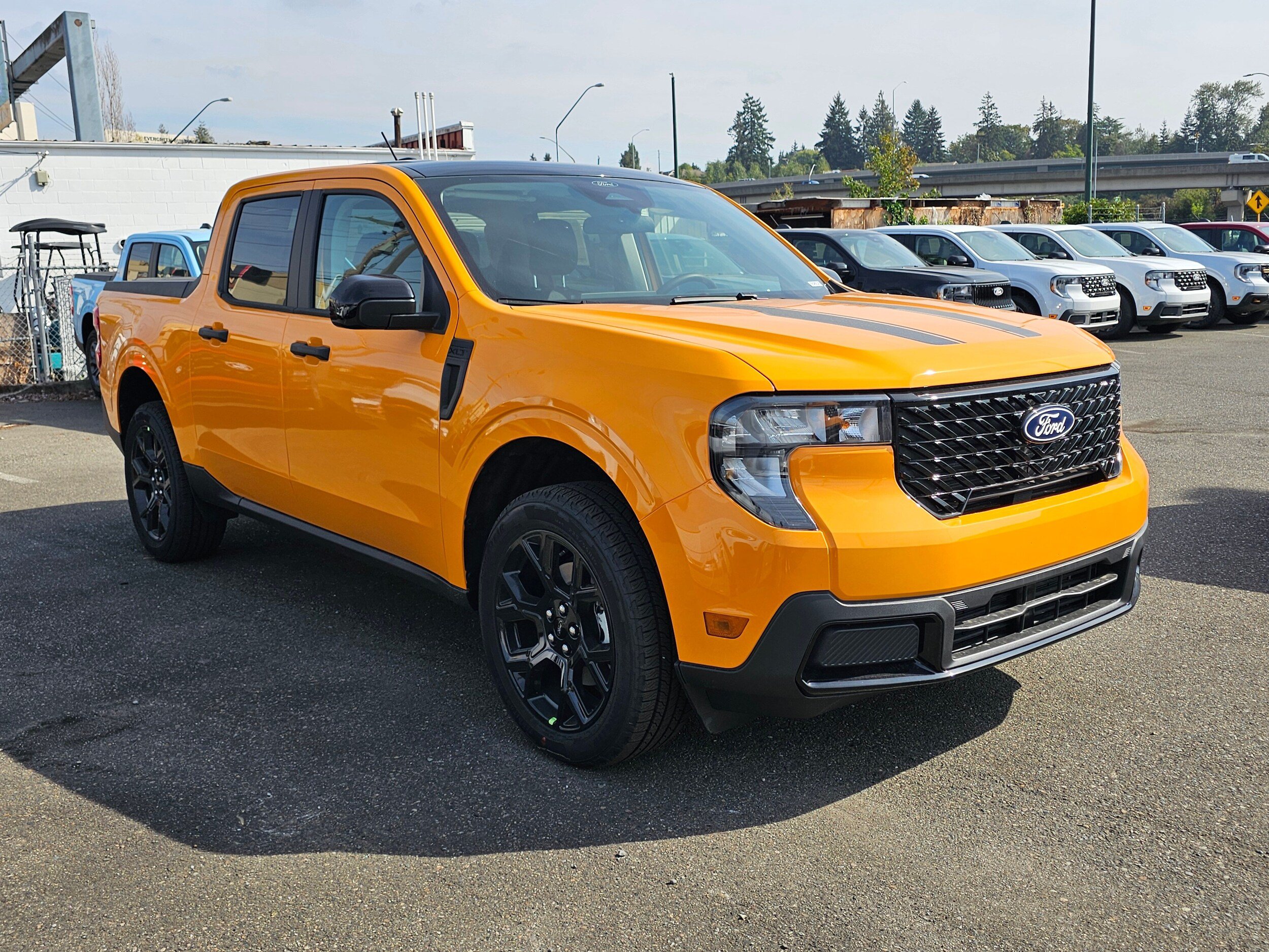 New 2026 Ford Maverick XLT w/ Equipment Group 301A AWD/4WD image 3