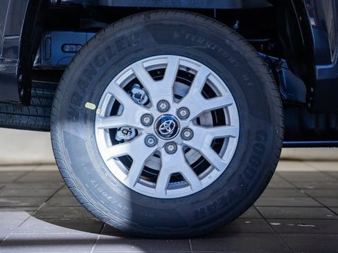 New 2026 Toyota Tacoma SR5 image 18