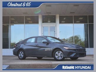 Certified 2024 Hyundai Elantra SE FWD video 1
