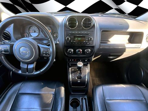 Used 2017 Jeep Patriot High Altitude image 15