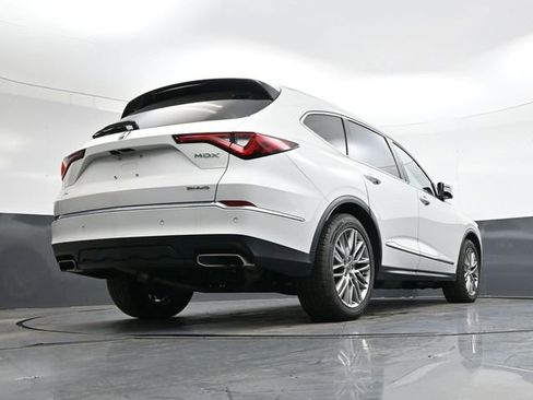 Used 2023 Acura MDX SH-AWD w/ Advance Package image 32