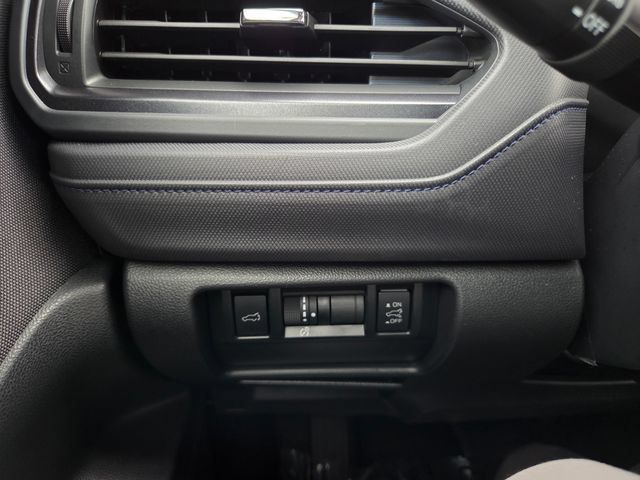 Used 2025 Subaru Forester Premium AWD/4WD image 39