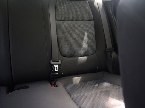 Used 2025 Kia Seltos LX AWD/4WD image 17
