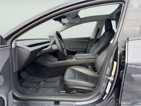 Used 2025 Tesla Model 3 Long Range image 11