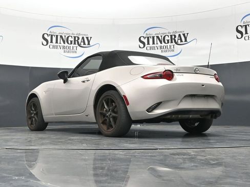 Used 2022 MAZDA MX-5 Miata Sport RWD image 21