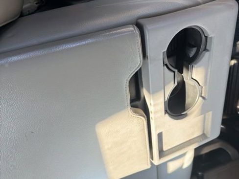 Used 2017 Ford F550 4x4 Regular Cab Super Duty image 13