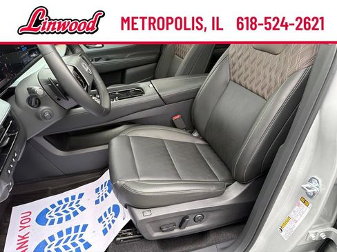 Used 2025 Nissan Murano Platinum w/ Cargo Package AWD/4WD image 21