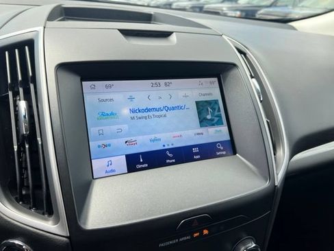 Certified 2020 Ford Edge SEL w/ Convenience Package AWD/4WD image 12