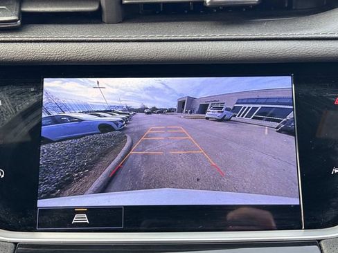 Used 2024 Cadillac XT6 Luxury FWD image 25