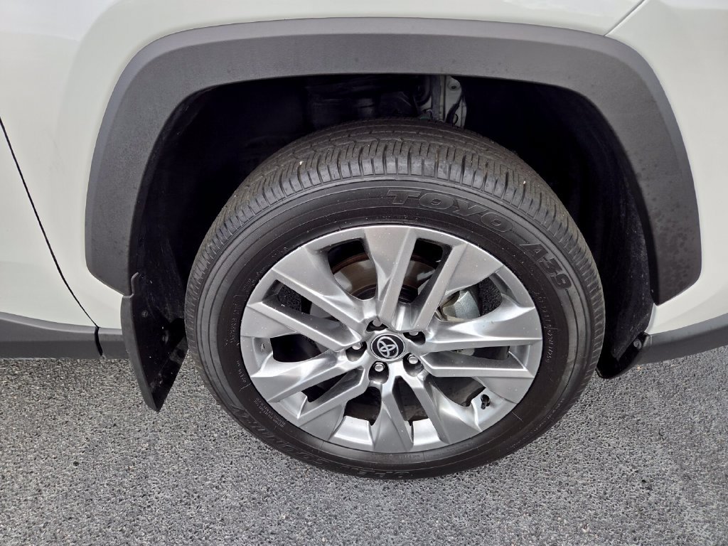 Certified 2025 Toyota RAV4 XLE Premium FWD image 17