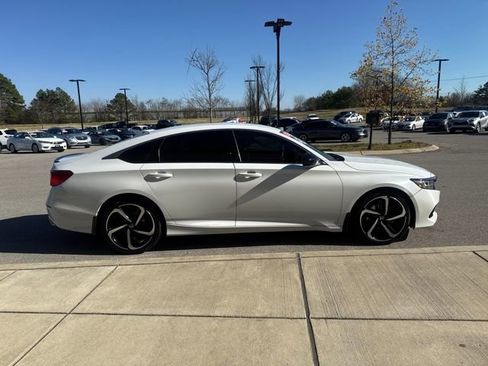 Used 2022 Honda Accord Sport Special Edition image 5
