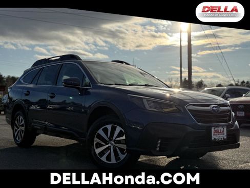 Used 2020 Subaru Outback Premium image 1