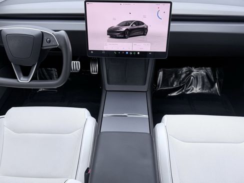 Used 2024 Tesla Model 3 Performance AWD/4WD image 2