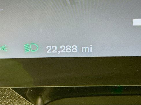 Used 2024 Lucid Air Touring image 19