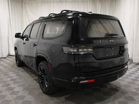 Used 2023 Jeep Grand Wagoneer Series III AWD/4WD image 40