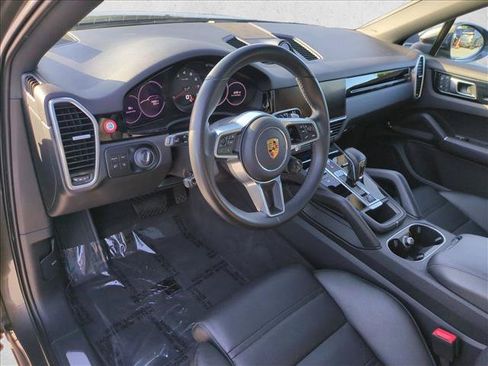 Used 2023 Porsche Cayenne Coupe w/ Premium Package AWD/4WD image 10