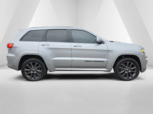 Used 2018 Jeep Grand Cherokee High Altitude AWD/4WD image 4