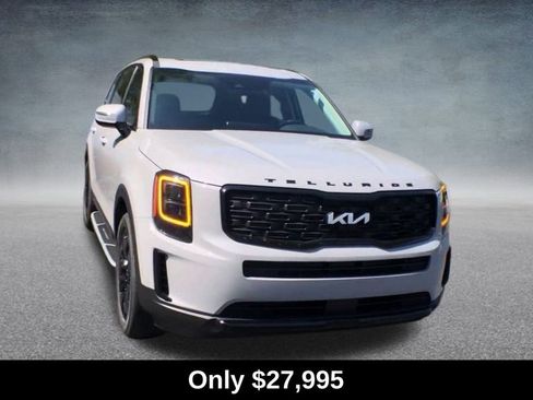 Used 2022 Kia Telluride EX w/ EX Premium Package image 4