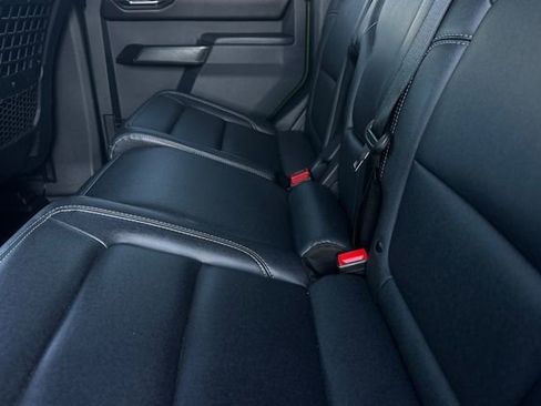 Used 2025 Ford Bronco Badlands AWD/4WD image 12