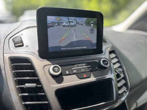Used 2022 Ford Transit Connect XLT FWD image 15