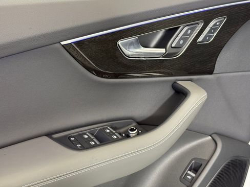 Used 2025 Audi Q7 3.0T Premium Plus w/ Premium Plus Package image 14