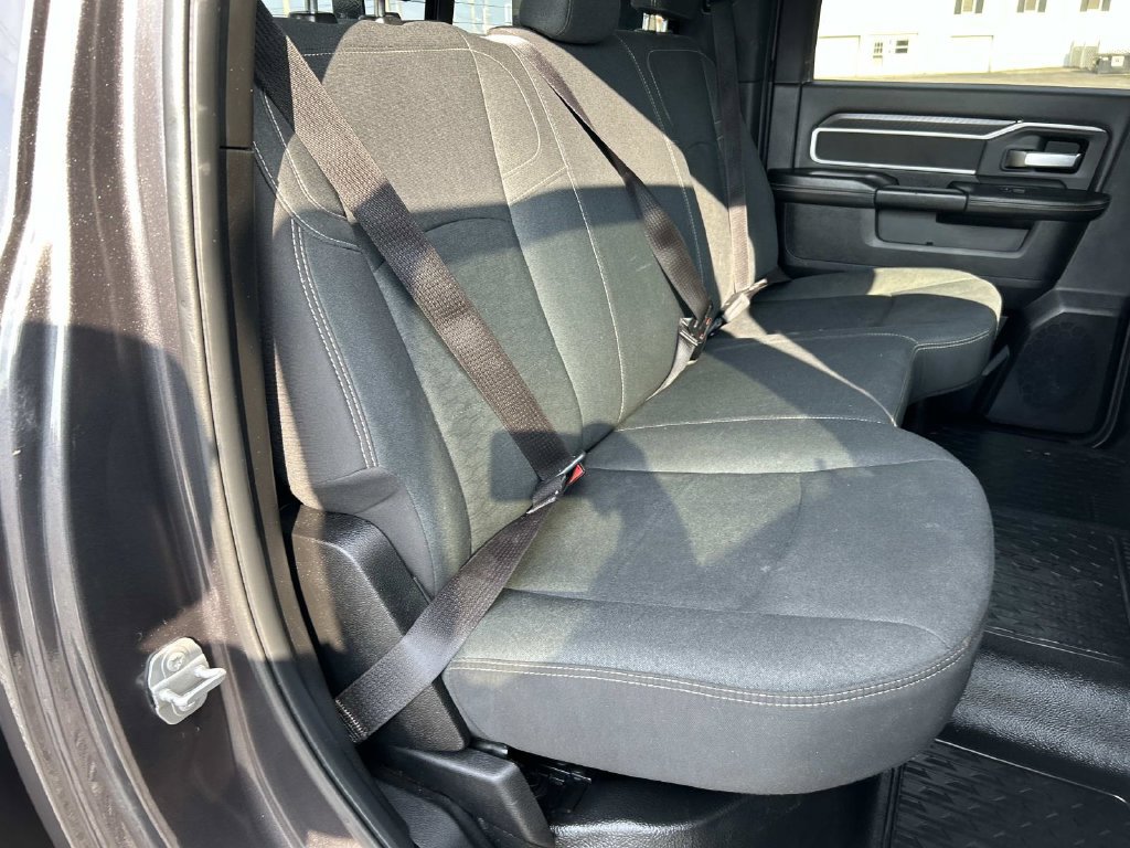 Used 2025 RAM 3500 Big Horn AWD/4WD image 34