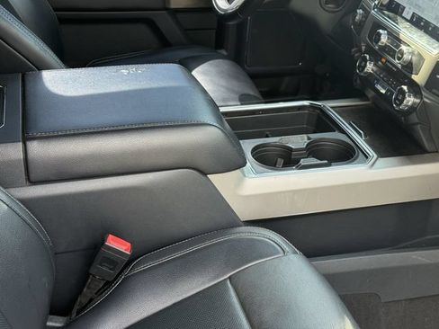 Used 2022 Ford F250 Lariat w/ Black Appearance Package AWD/4WD image 16