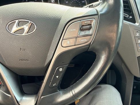 Used 2017 Hyundai Santa Fe Limited AWD/4WD image 17