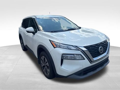 Used 2021 Nissan Rogue SV image 16